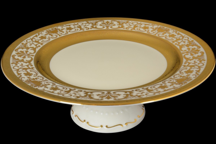 Тарелка для торта 32 см на ножке Constanza Royal Gold Cream